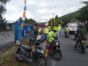 Massa Buruh Segel Pintu Gerbang Pabrik Minyak Kelapa di Luwuk, Karena PHK Sepihak 21 Orang