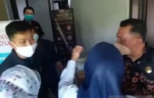 Bela 11 Buruh Yang di PHK, Anggota DPRD Cianjur Ngamuk Saat Sidak Ke PT CAU