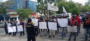 Buruh FSPMI Aksi Tuntut Kenaikan UMP dan UMK se Sumut Naik 10% Tahun 2022, Juga Kritisi Kelangkaan BBM