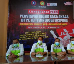 Protes Upah Murah dan Terget Kerja, Ribuan Buruh J&T Tanggerang Ancam Mogok 7 Hari