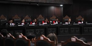 MK Kabulkan Sebagian Gugatan Buruh, UU Cipta Kerja Harus Diperbaiki Selama Dua Tahun, Jika Tidak Maka Inkonstitusional Permanen