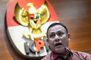 Firli Bahuri Pastikan KPK Sedang Usut Dugaan Bisnis PCR Luhut BinsarPandjaitan dan Erick Tohir