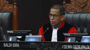 Hakim Mahkamah Konstitusi Saldi dan Suhartoyo: Presidential Threshold Rusak Daulat Rakyat
