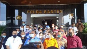 Dua Presiden Buruh Said Iqbal dan Andi Gani Nena Wea Bebaskan Buruh yang Sempat Ditahan Polda Banten