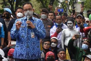 Buruh Meminta Setiap Kepala Daerah Tiru Anies Baswedan Merevisi Upah Minimum