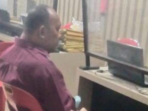 MDI rekan HZH terkait Perkara dugaan penipuan calon karyawan PTPN III (Persero) hari ini beri keterangan di Polres Labuhanbatu.