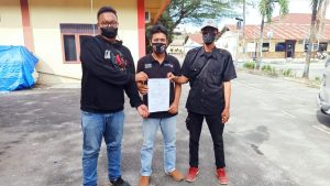 Warga Negara Asing Resmi di Laporkan Terkait Rampas dan Rusak Hp Wartawan.