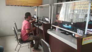 Ricuh Penggusuran Lahan, Kepala Wartawan Bocor Mengeluarkan Darah, Diduga Jadi Korban Penganiayaan Suruhan Pihak PTPN 2.