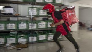 Kemnaker Terjunkan Tim Tangani PHK 365 Kurir Sicepat