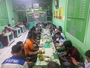 Tetap Solid dan Kompak, FSPMI Riau Adakan Bukber