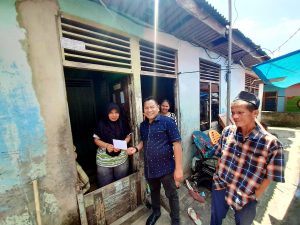 Aprianto Ketua PW MOI Pekanbaru Gelar Bakti Sosial, Serahkan Bantuan Secara Door to Door