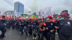 Aksi May Day Digeser ke 14 Mei, Ratusan Ribu Buruh Bakal Turun ke GBK.