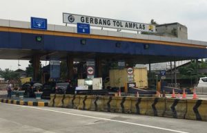 Pakai Google Maps 6 Pemudik Motor asal Aceh Kesasar di Jalan Tol Amplas Medan, Begini Beritanya.