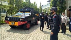 ANEH, Polda Sumut Geledah Rumah Kosong Bos Judi Online, Tapi Dikawal Brimob dan Mobil Taktis