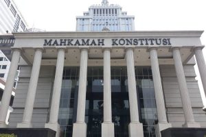 News Nasional Minta MK Batalkan Aturan Uang Pensiun Pejabat, Pengemudi Ojol: Kerja 5 Tahun, tapi Dapat Pensiun Seumur Hidup