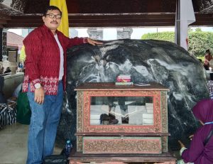 Jonni Silitonga, SH.MH, Wasekjend DPP PERADI Pergerakan Kunjungi Makam Bung Karno.