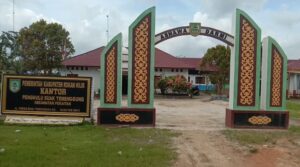 Sarat Kepentingan, nama Ketua APDESI Rohil di Seret Penghulu, saat Dikonfirmasi Wartawan.