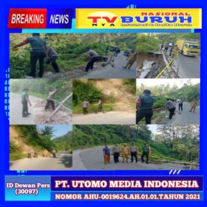 Bhayangkara Ke 78 Dengan Bersinergi Polisional Dan Muspikacam Gerak Cepat Pasang Police Line di Jalan Yang Amblas Muara Sipongi