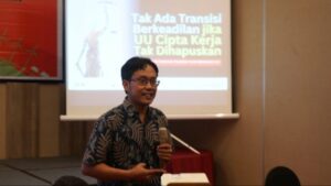 Perjuangan Transisi Berkeadilan Terintegrasi dengan Pencabutan UU Cipta Kerja
