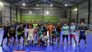 Demi Menjaga Kebugaran, Karyawan PT Surabaya Autocomp Indonesia Lakukan Latihan Rutin Futsal