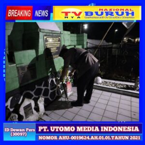 Renungan Suci Kapolres Padang Lawas Dimakam Pahlawan Daulat Hasibuan dan Hj Donggur Harahap dalam Rangka HUT RI ke- 79