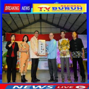 Ribuan Etnis Tonghoa di Deli Serdang, Nobatkan Asri Ludin Tambunan Sebagai Tokoh Kehormatan Bidang Kesehatan