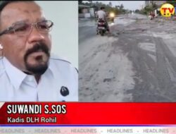 DLH Rokan Hilir Pastikan Lumpur di Jalan Lintas Pesisir Pelabuhan Baru Tidak Mengganggu Jalan
