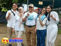 Erzaldi Rosman dan Keluarga Gunakan Hak Suara di TPS 001 Beluluk