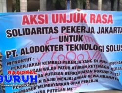 Solidaritas Pekerja Jakarta Aksi Unjuk Rasa Menuntut Tolak PHK Sepihak Oleh PT Alodokter Teknologi Solusi