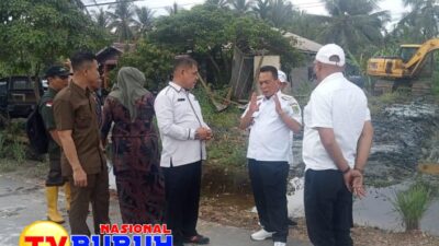 Bupati Rokan Hilir, Arahkan Kepala Dinas PUTR, Untuk Segera Mengatasi Masalah Banjir Yang Melanda Di Pusat Kota Dan Sekitarnya