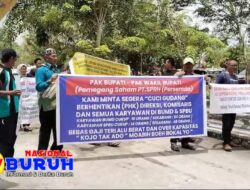 Di Ambang Rasa Kecewa, Puluhan Masyarakat Geruduk Kejari Rohil, Terkait Dengan Raibnya Dana PI Sebesar 488 Miliyar