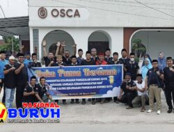 Gelar Agenda Tahunan Forum RT/RW Kaling Pangkalan Kerinci Kota, Berbagi Takzil ke Pengguna Jalan