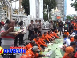 Mayday di Sumut, Minta Boby Hadir, Buruh Gelar Makan Bareng di Depan Pagar Kantor Boby Nasution