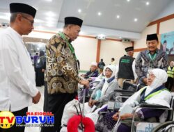 Ketua PPIH Embarkasi Medan Lepas Keberangkatan Jemaah Calhaj Kloter 8