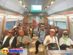 Jemaah Haji Kloter 9 KNO City Tour Kereta Api Cepat ke Jeddah