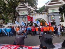 Bawa 6 Tuntutan, Buruh Kota Makassar Turun ke Jalan