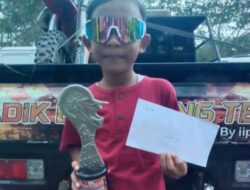 Si Langit Anak Deli Serdang Rebut Piala Singapur Land, Juara 3 Ajang Balap Motocross di Batu Bara