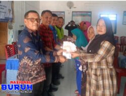 Senyum Bahagia Warga 20 KPM BLT DD atas Direalisasikan BLT DD oleh Pemkamp Tanjung Rejo
