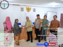 Kepala desa Aek Songsongan Salurkan BLT-DD Tahap lV Tahun 2025