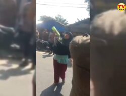 Detik-Detik Nyaris Warga Bakar Dirinya Pakai Bensin Terkait Pembongkaran Rumah di Tanjung Morawa