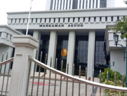 Tuntut Putusan Sama dengan PHI, Buruh FSPMI Sambangi MA