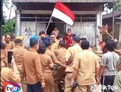 Mobil Bupati Deli Serdang di Stop Sekelompok Pemuda Saat Kunjungan ke Warga di STM Hulu, Berakhir Begini?