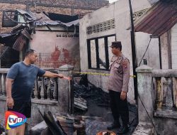Saiddin Sitorus Kabiro TVBI: Diduga Tersambar Percikan Api Motor, Kebakaran Hebat Ludeskan Rumah Warga Perbaungan