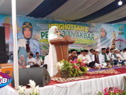 Rayakan HUT ke-27 dengan Spiritual, Pemkab Way Kanan Berikan Hadiah Umrah dalam Pengajian Akbar dan Istighosah