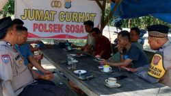 Laksanakan Jumat Curhat Personel polsek Sosa Bersama Masyarakat
