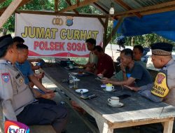 Laksanakan Jumat Curhat Personel polsek Sosa Bersama Masyarakat