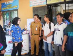 Pastikan Program Keringanan Pajak Berjalan Optimal Bupati Ayu Asalasiyah Tinjau Layanan Samsat 