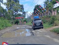 Pengendara Keluhkan Jalan Lintas Rusak Parah di Desa Aek Nangali Batang Natal Madina