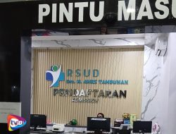 Ruang Rawat Inap Tempat Tidur Pasien RSUD Amri Tambunan FULL, Pasien Dirawat Menggunakan Kursi Roda