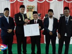 Rapat Paripurna Penandatanganan Nota Kesepakatan Tentang Perubahan Kebijakan Umum APBD KUA 